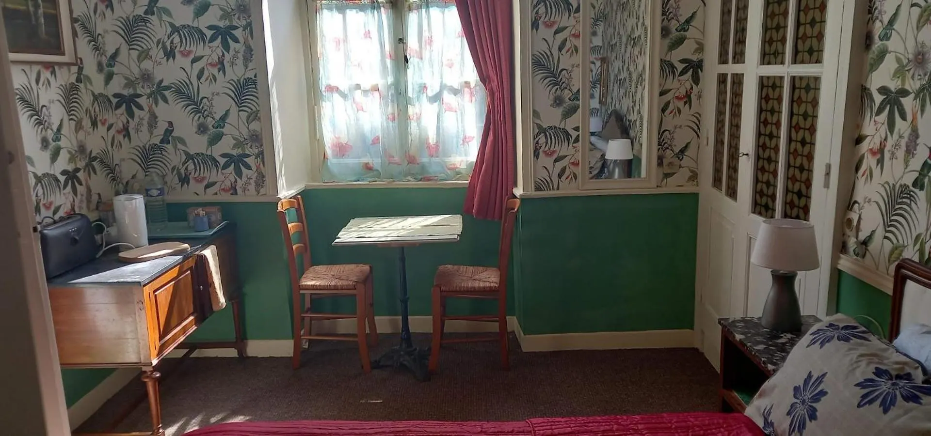 Gasthuis 13 Bohemian Bienvenue B&B Pontrieux